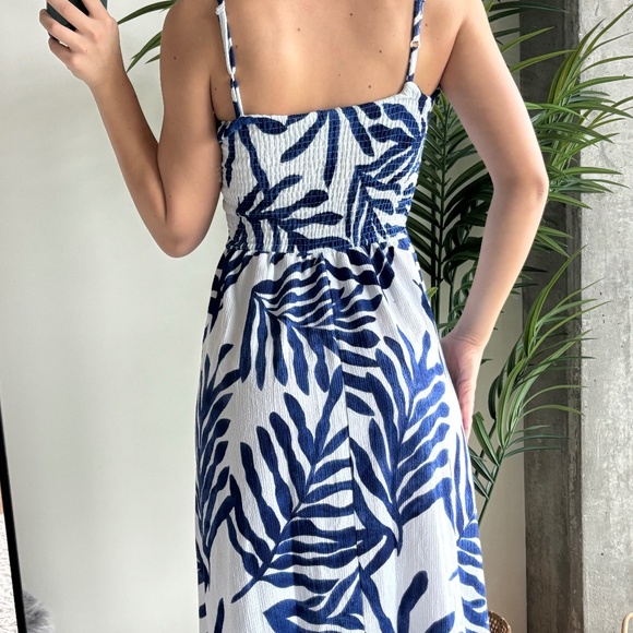 Midi dress blue and white. - Picture 4 of 4